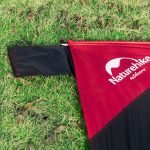 Килимок для пікніка водостійкий надлегкий Naturehike Moisture Picnic Mat NH17D050-B, 145x100 см, чорний - Зображення 5
