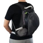 Велорюкзак з чохлом для шолома Naturehike 15 л sky blue NH15C001-B, блакитний - Зображення 9